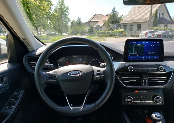 Ford Kuga cena 102000 przebieg: 65000, rok produkcji 2020 z Pniewy małe 172